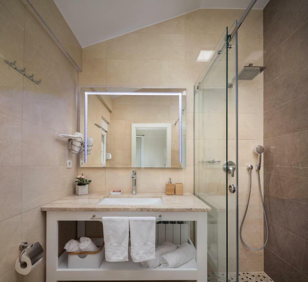 Апартаменты Secret Escape Penthouse Слатине Экстерьер фото