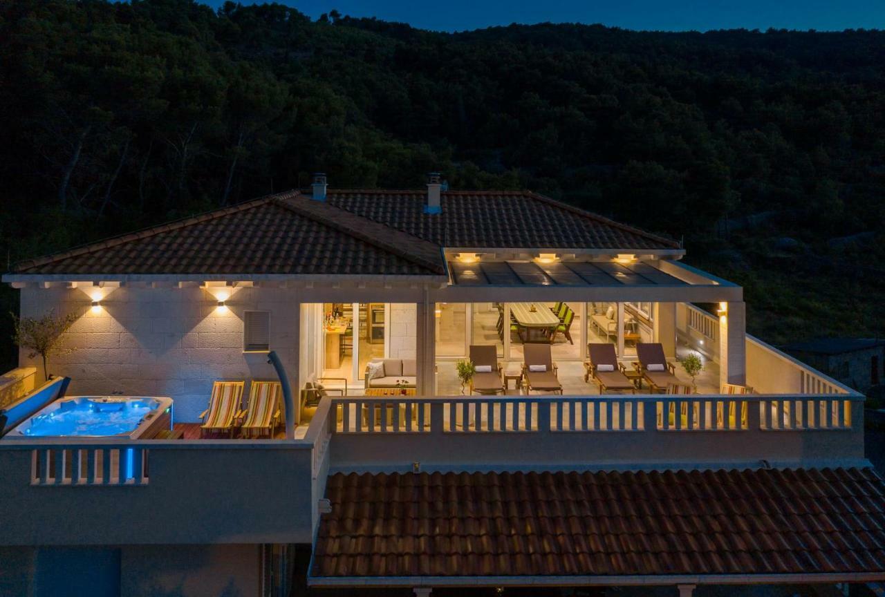 Апартаменты Secret Escape Penthouse Слатине Экстерьер фото