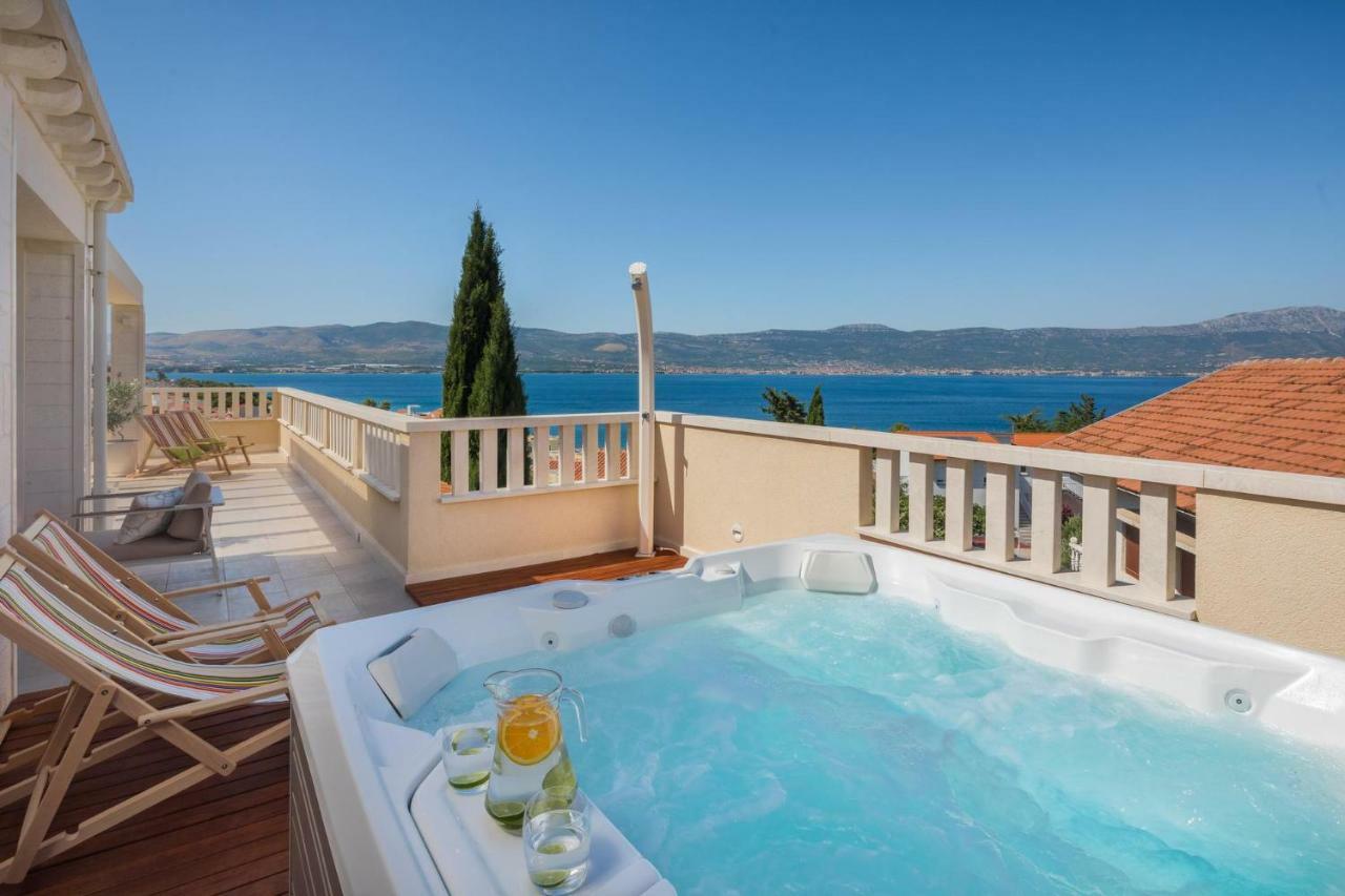 Апартаменты Secret Escape Penthouse Слатине Экстерьер фото