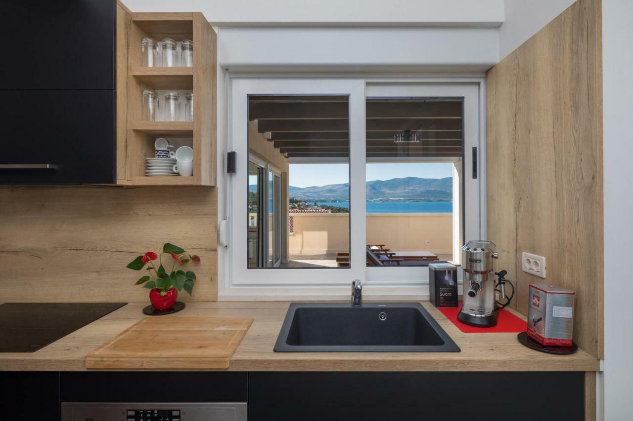 Апартаменты Secret Escape Penthouse Слатине Экстерьер фото